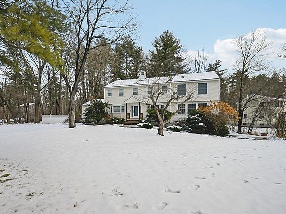 3rd image of 7 Birchwood Drive