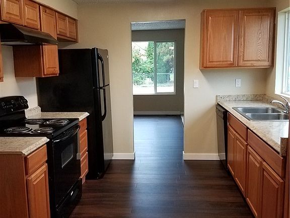 4th image of 21333 108th Ave SE