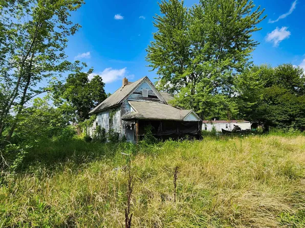 6911 E Cass Buell St, Sullivan, IN 47882