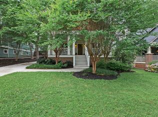 2110 Oakview Rd SE, Atlanta, GA 30317