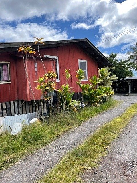 2nd image of 8-1-/2 Keaau Byp #8-1/2