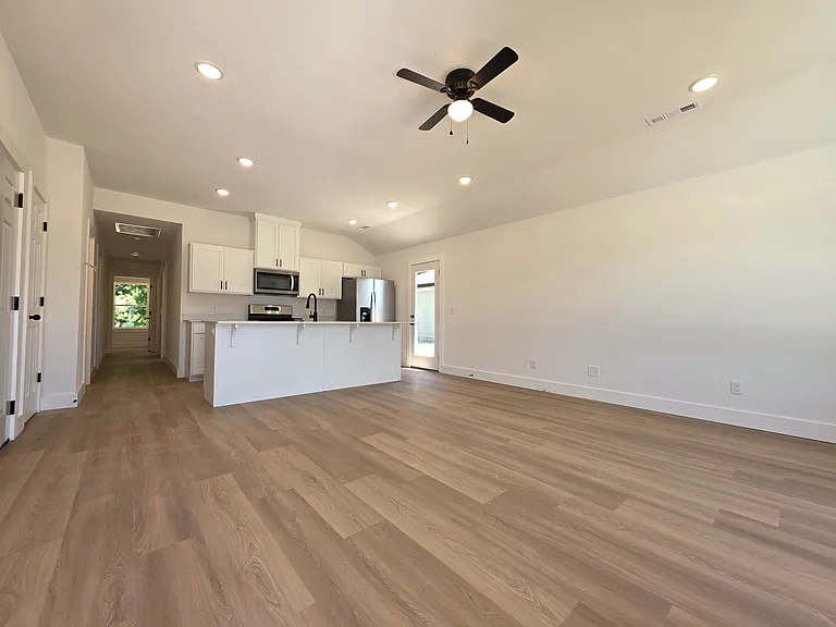 97 W Rainsong St — Photo 5