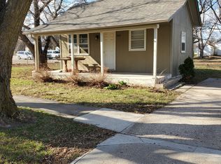 943 E 5th St, York, NE 68467