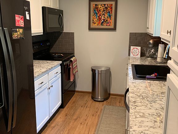4th image of 614 Edward St