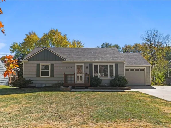 5205 W 71st St, Prairie Village, KS 66208