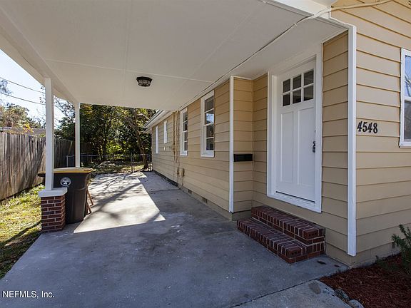 3rd image of 4548 Hercules Ave