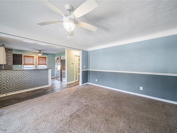 5th image of 29322 Armadale Ave