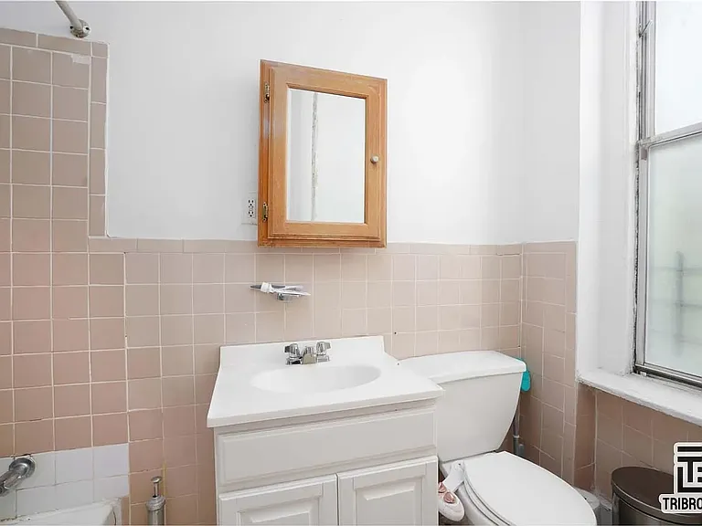 102 Baltic St #2R — Photo 6