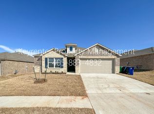 11713 NW 95th St, Yukon, OK 73099