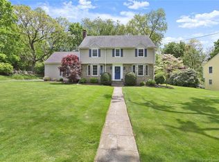 18 Knobhill Rd, Norwalk, CT 06851