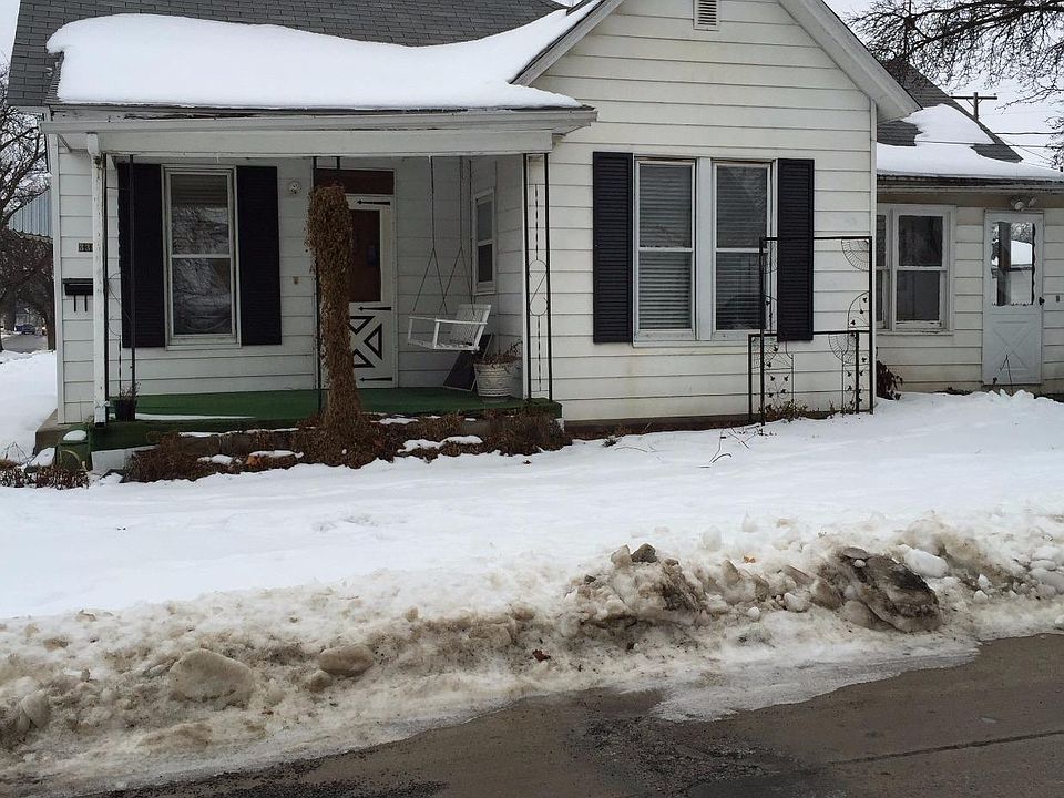 2nd image of 334 S Clinton St