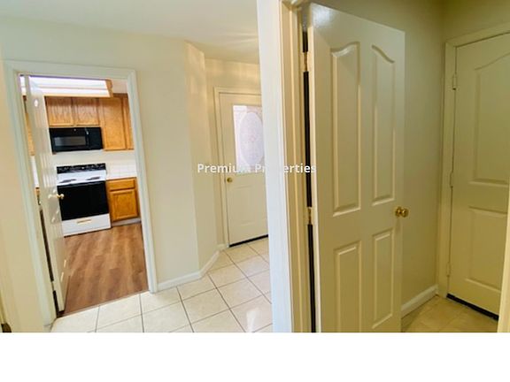 4th image of 4349 Conejo Dr