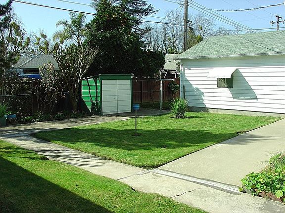 4th image of 536 Eureka Ave