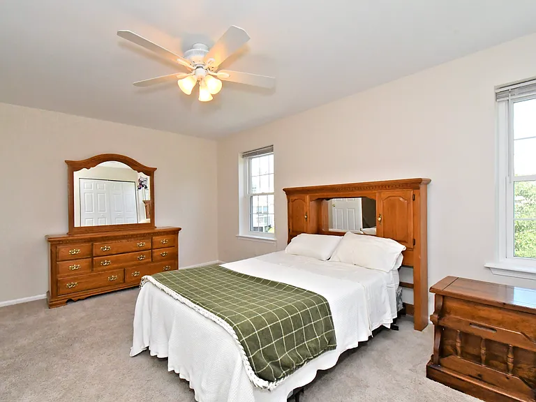 2489 Hillendale Dr — Photo 28