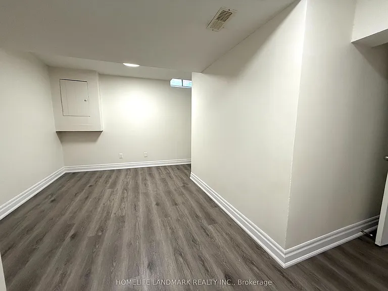 17 Wintermute Blvd — Photo 21