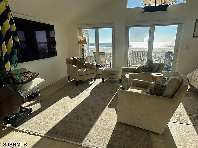 9713 Beach Ave #1-31 — Photo 30