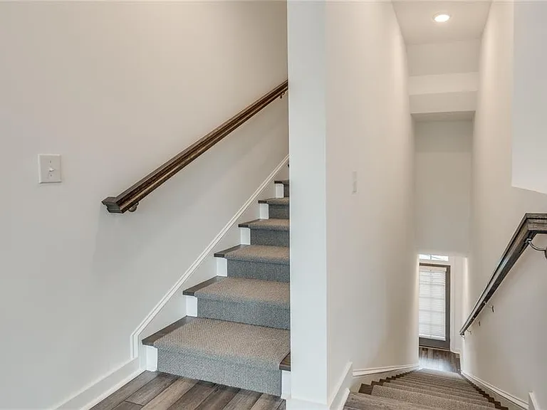 513 Burton Dr #808 — Photo 34