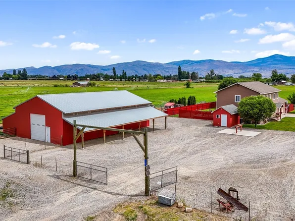 12 S Kirkpatrick Road, Omak, WA 98841