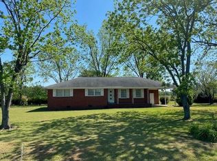 209 Hedgepeth Rd, Fairmont, NC 28340