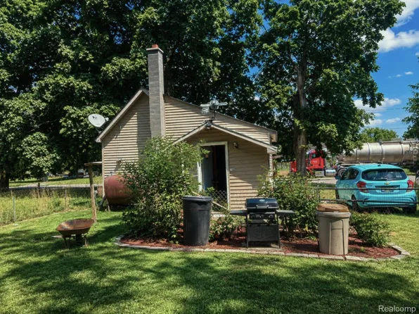 4207 N Carland Rd, Elsie, MI 48831