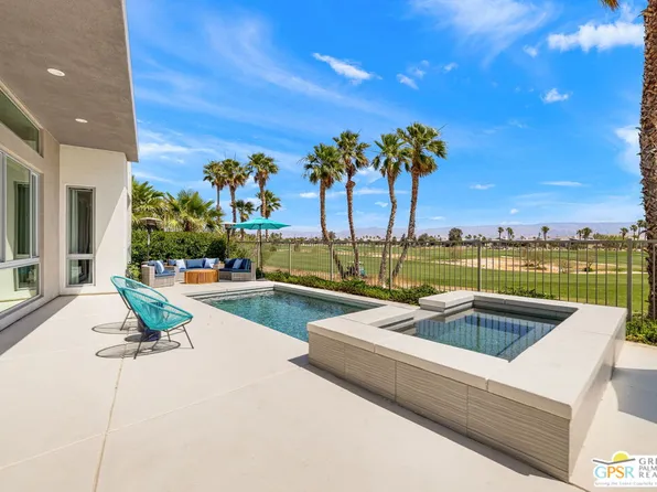 1210 Celadon St, Palm Springs, CA 92262
