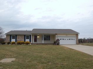 3101 Driftwood Rd, Barberton, OH 44203