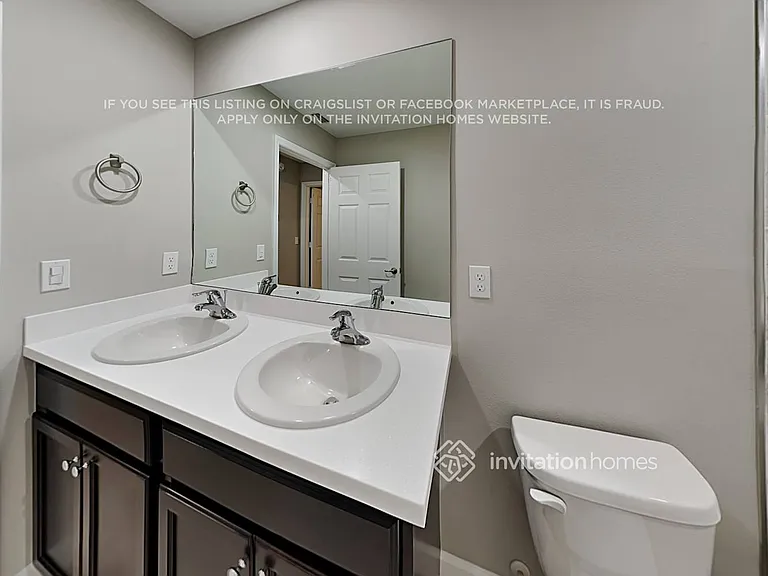 558 Oldenberg St SW — Photo 17