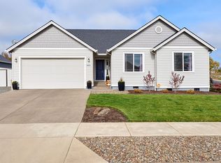 945 Grant St, Mount Angel, OR 97362