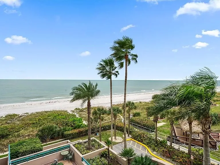 1520 Gulf Blvd #304 — Photo 2
