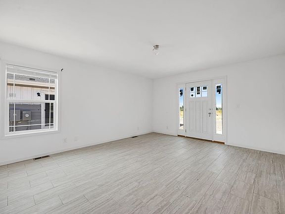 3rd image of 4247 Gaslamp Dr