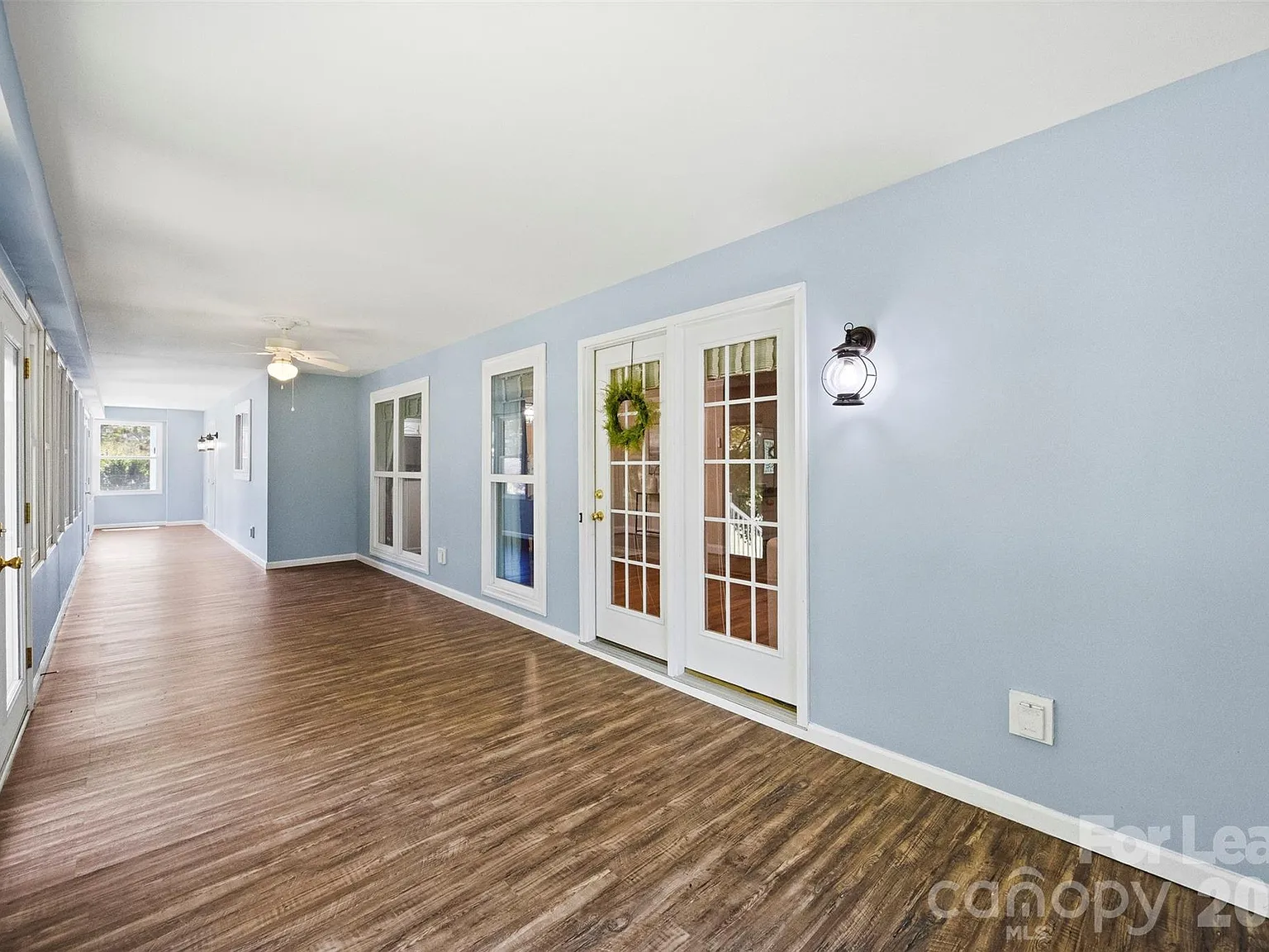4 bed, 4.0 bath, 3170 sqft, $3,795 — Photo 4