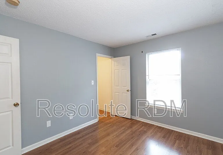 11968 Locus Ln — Photo 21