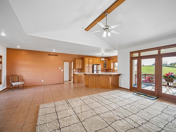 5th image of 9218 Nevada St