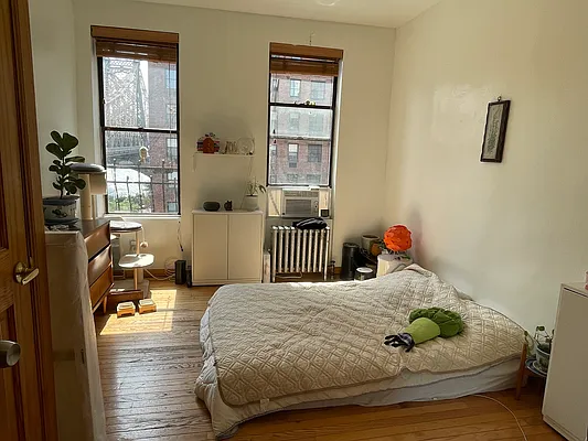 Rented by TZM Realty Properties | media 7