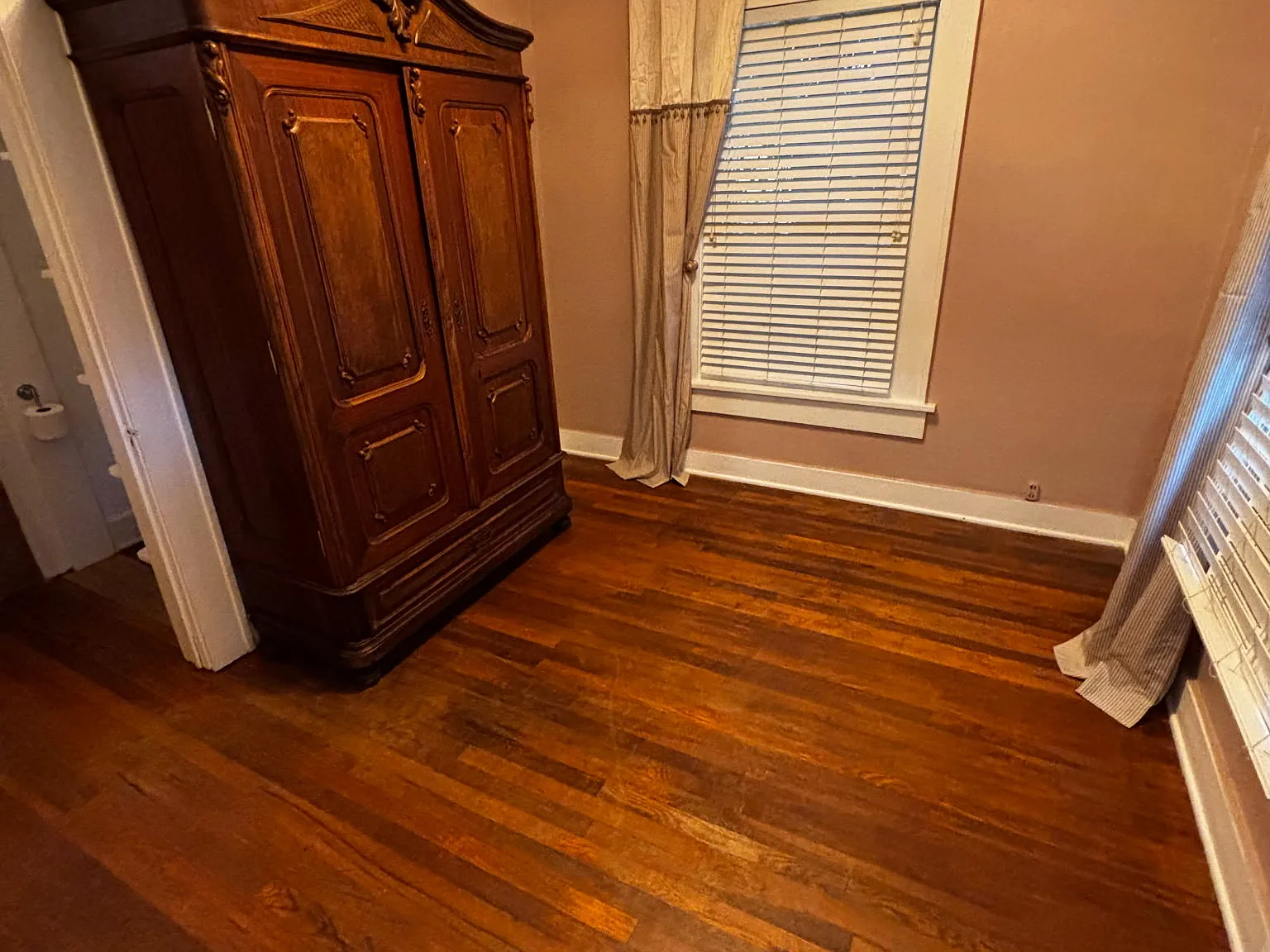 2 bed, 1.5 bath, 1120 sqft, $1,400 — Photo 3