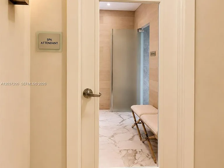 90 SW 3rd St #4303 — Photo 39