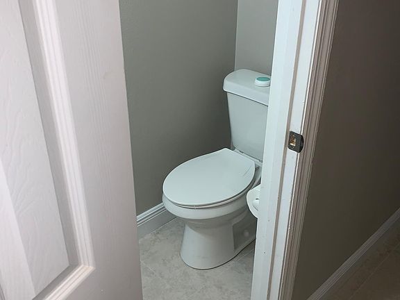 2nd image of 548 Verbena Ct