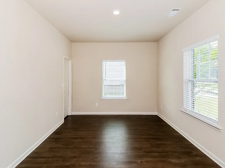 153 Innis Brook Cir — Photo 8