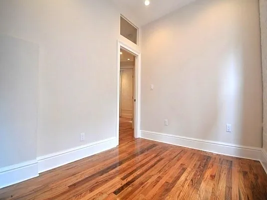 Rented by Citi Habitats | media 44