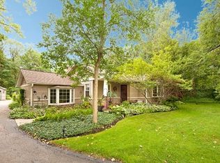 2765 Deerfield Rd, Riverwoods, IL 60015