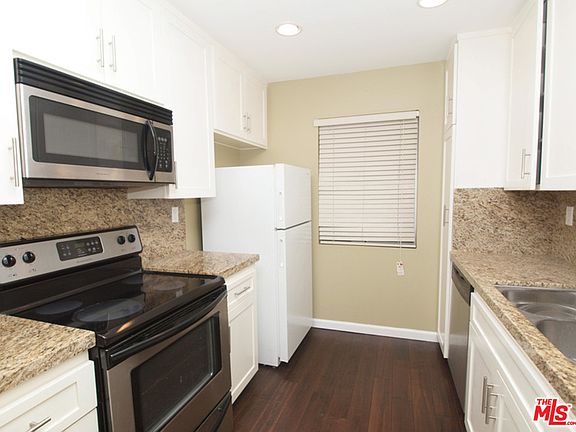 5th image of 1342 Harvard St APT 104
