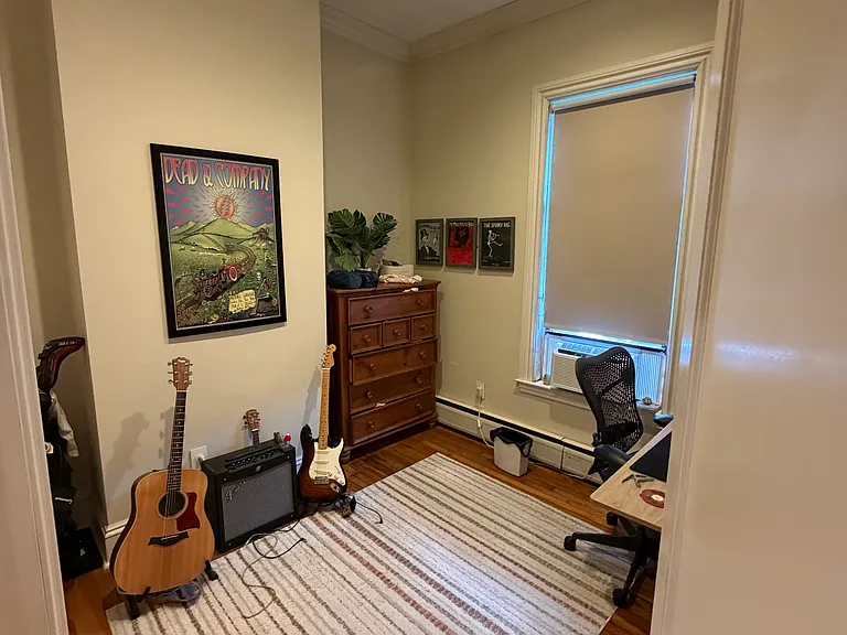 219 W Springfield St #2 — Photo 6