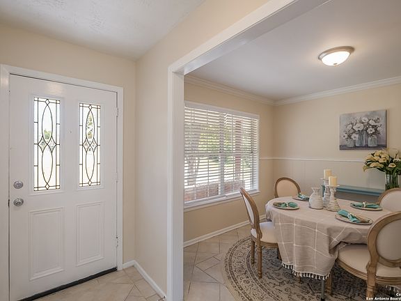 3rd image of 113 FURLONG DR