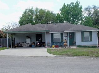 117 Cardiff St, Kerrville, TX 78028