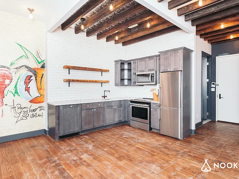 269 Meserole St #1F — Photo 1