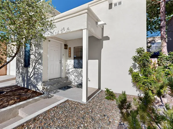 832 Knox Ct NE, Albuquerque, NM 87123