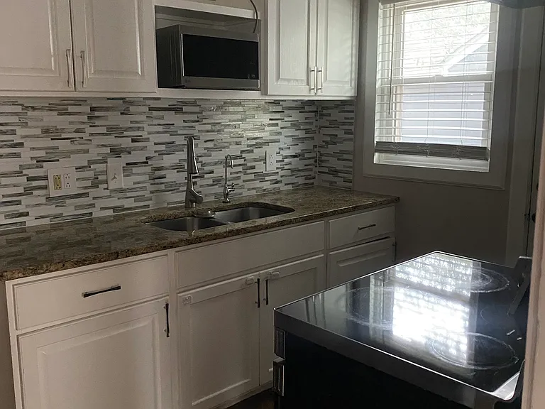 3711 Hillside Ave — Photo 5