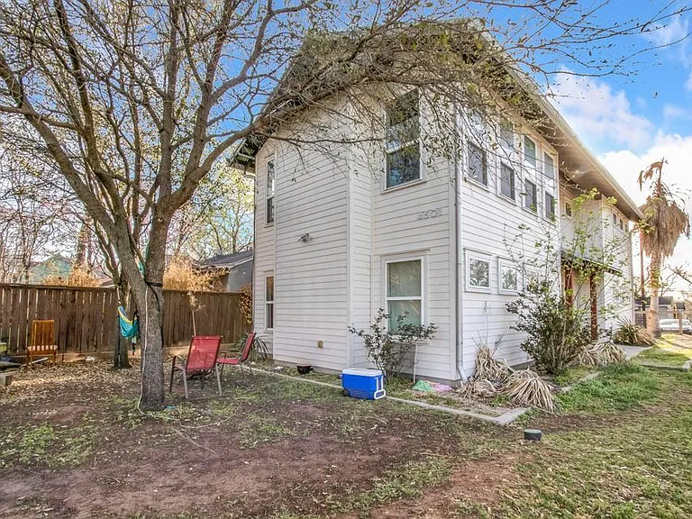 4501 Depew Ave — Photo 2