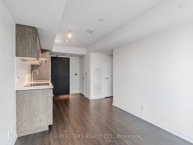 60 Shuter St #2610 — Photo 12