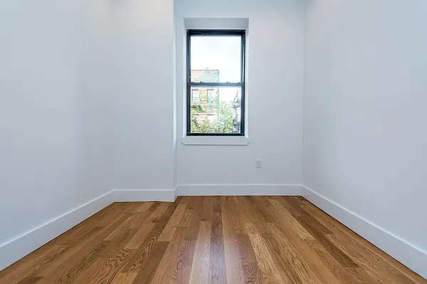 Rented by Nooklyn NYC LLC | media 37